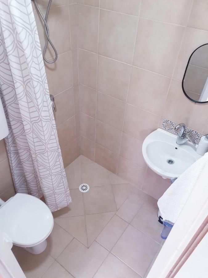 כרמונ'ס פטיו - Carmona'S Patio Apartamento Eilat Quarto foto